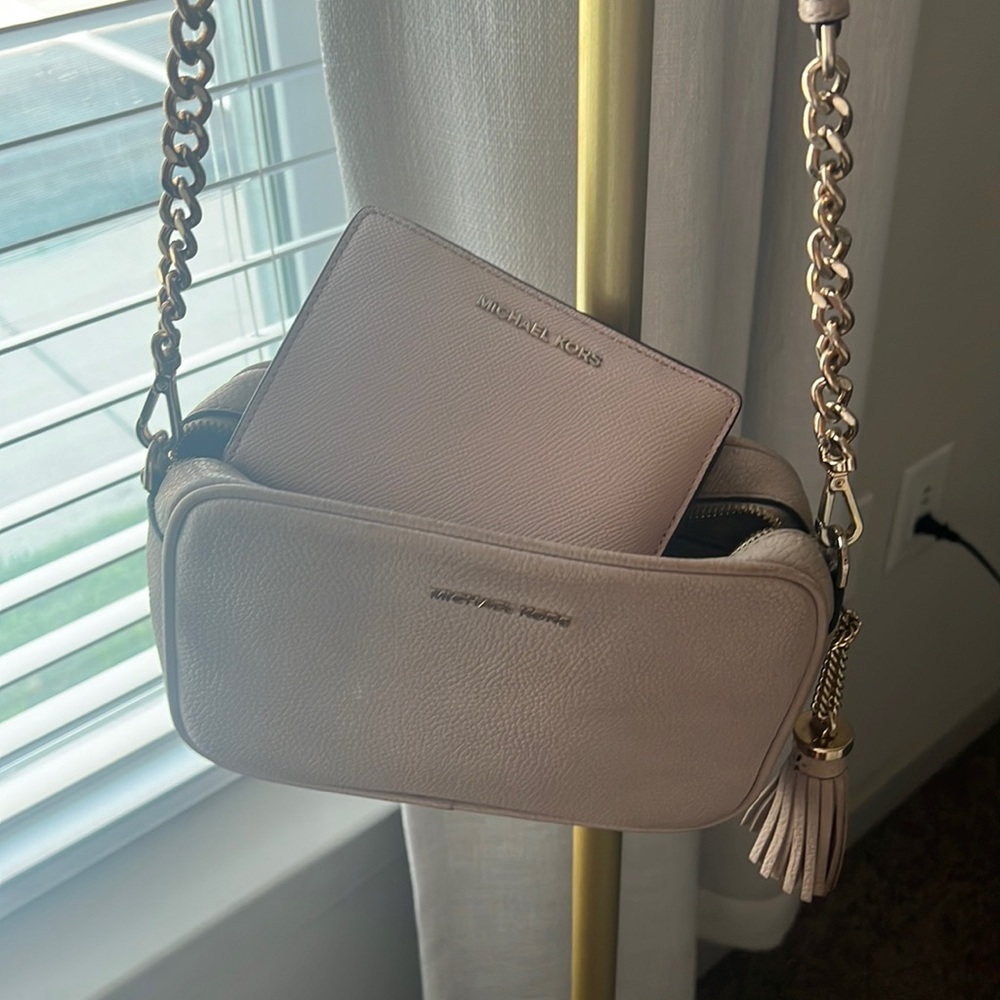 Michael Kors Pink Purse WITH Pink Wallet